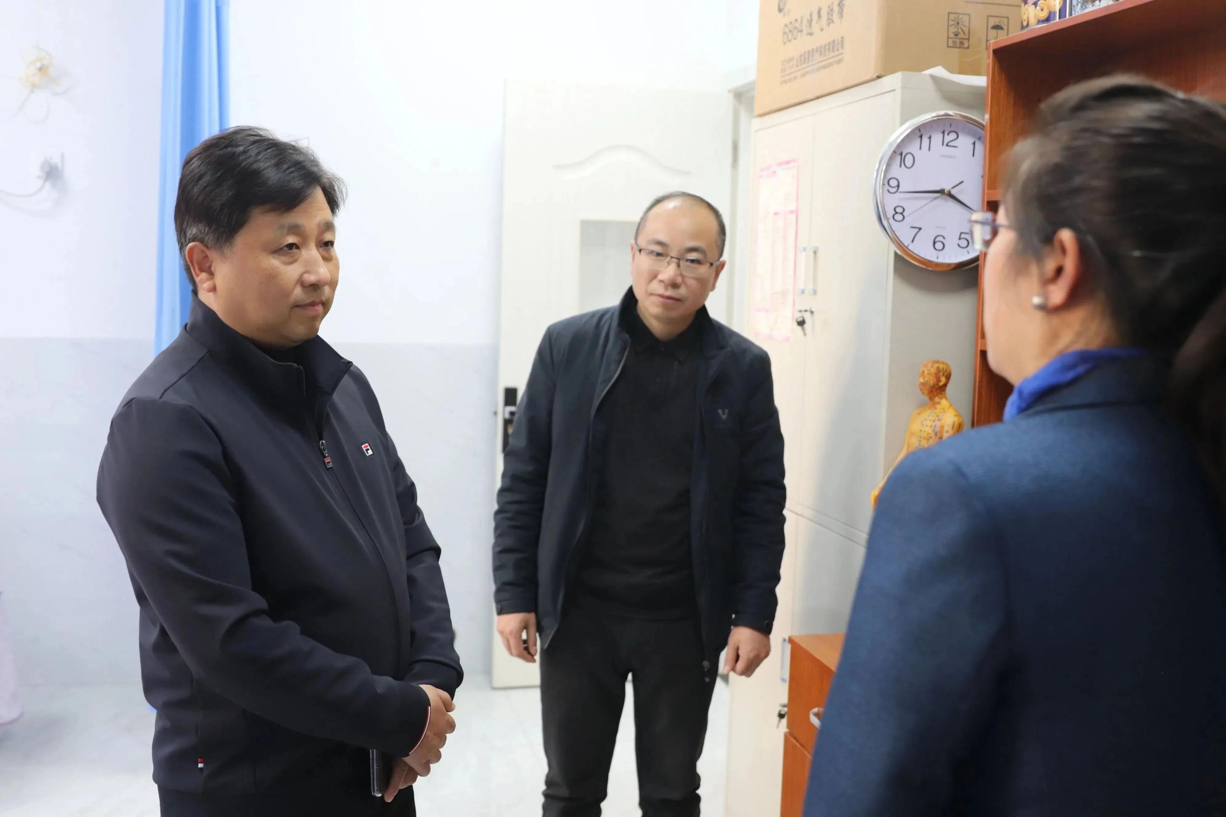 吴永康调研城市“一圈两场三改”、基层医疗卫生服务工作并检查安全生产