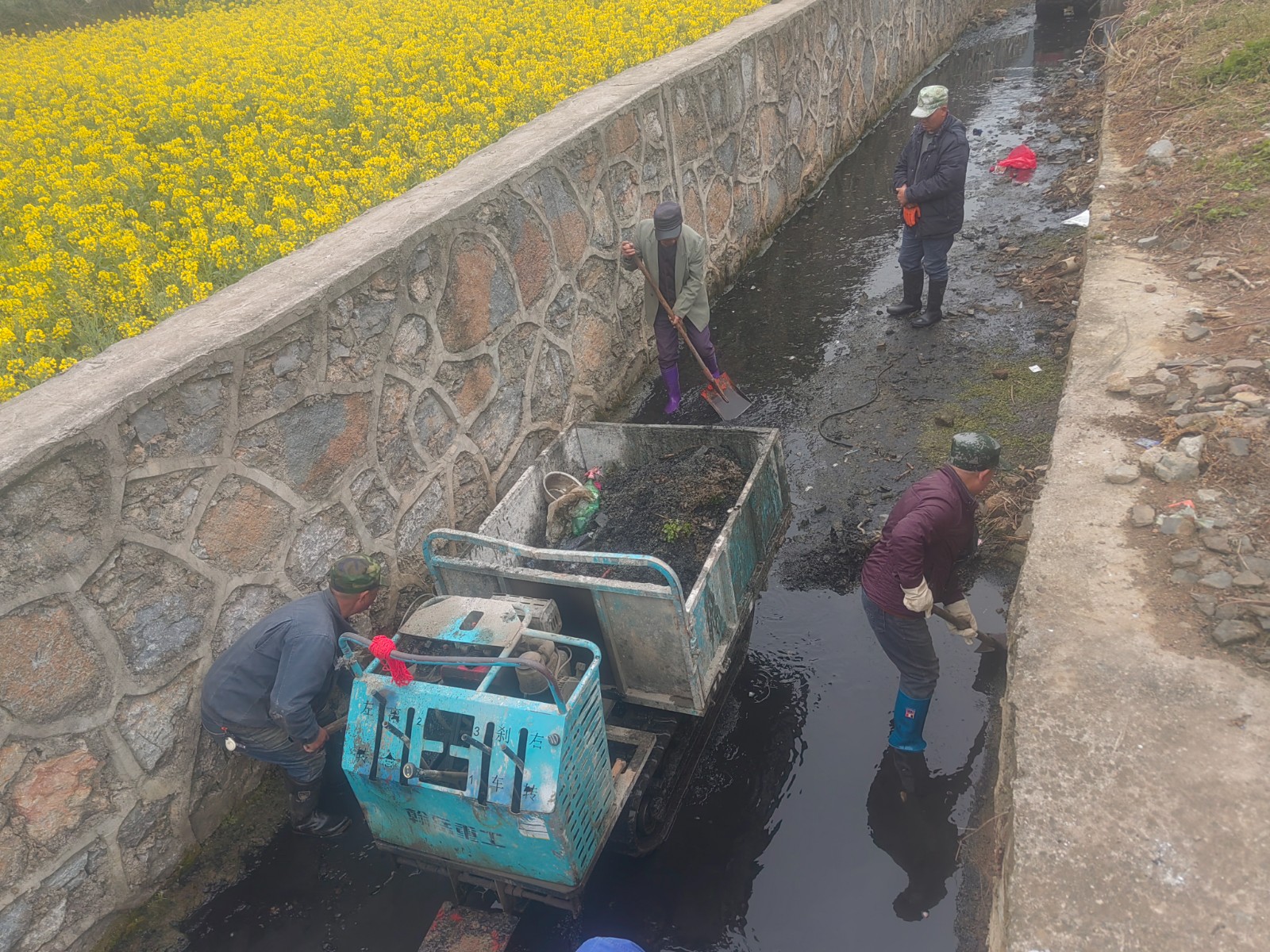 清镇市站街镇：“治水”提效先行 擦靓美丽乡村