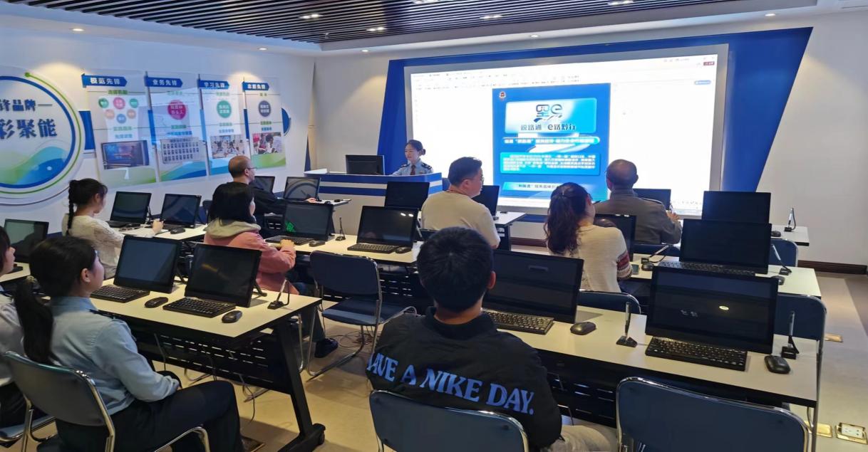 经开区税务局扎实推进“税路通·e路黔行”服务品牌建设