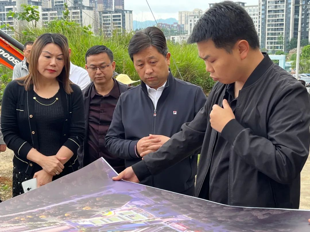 吴永康调研为民办"十件实事"工作