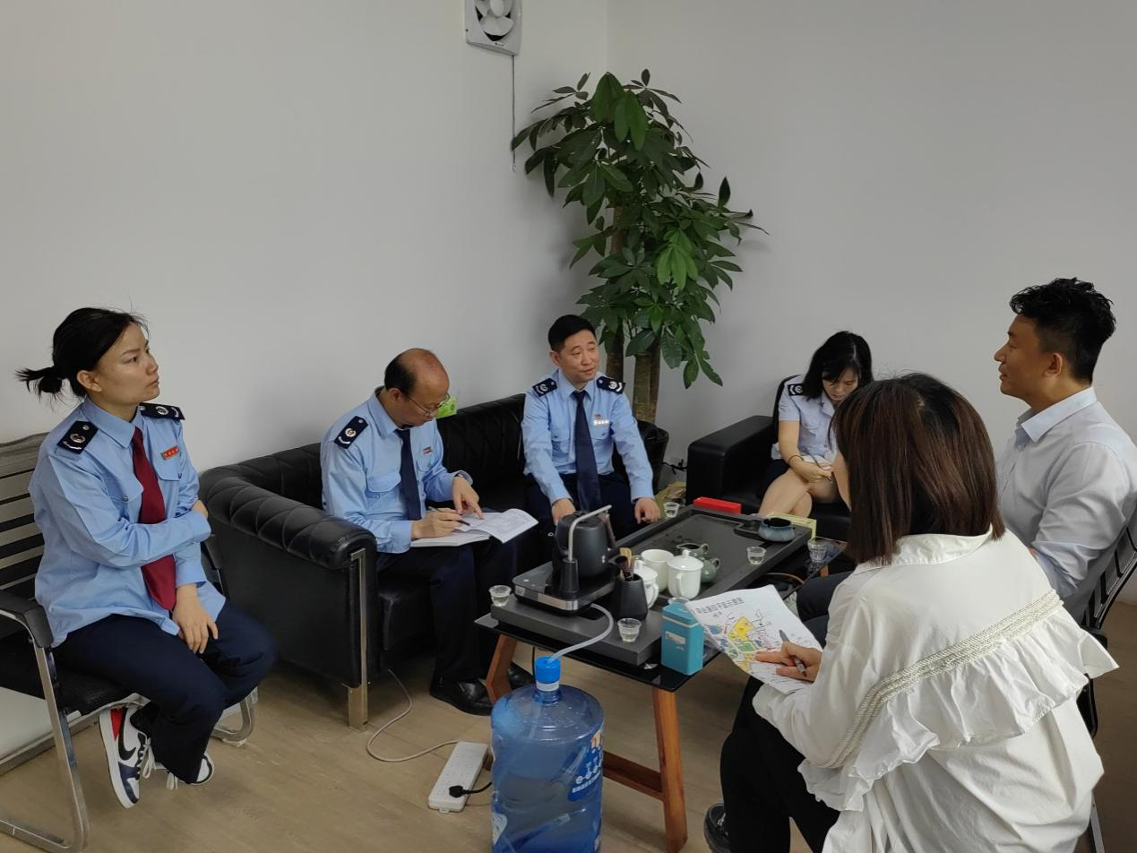 南明税务：入户走访政策先达 排忧解难服务靠前