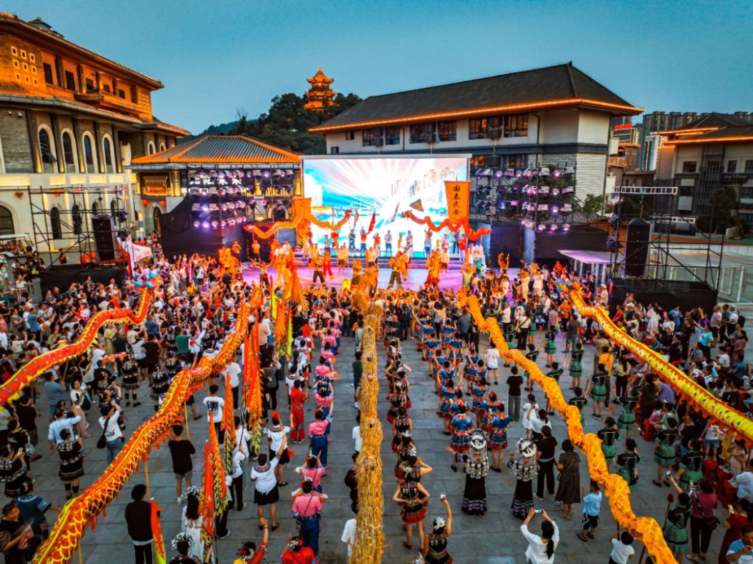 【网络中国节·端午】村超,赛龙舟,景区优惠……贵州端午放"粽"计划来