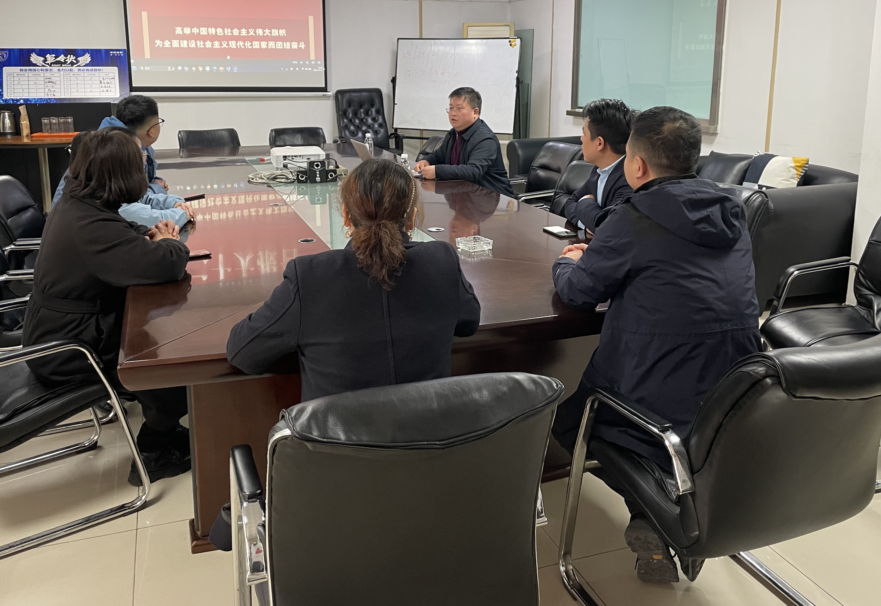 双龙税务局以“党建税力量”奏响“非公”高质量发展新乐章