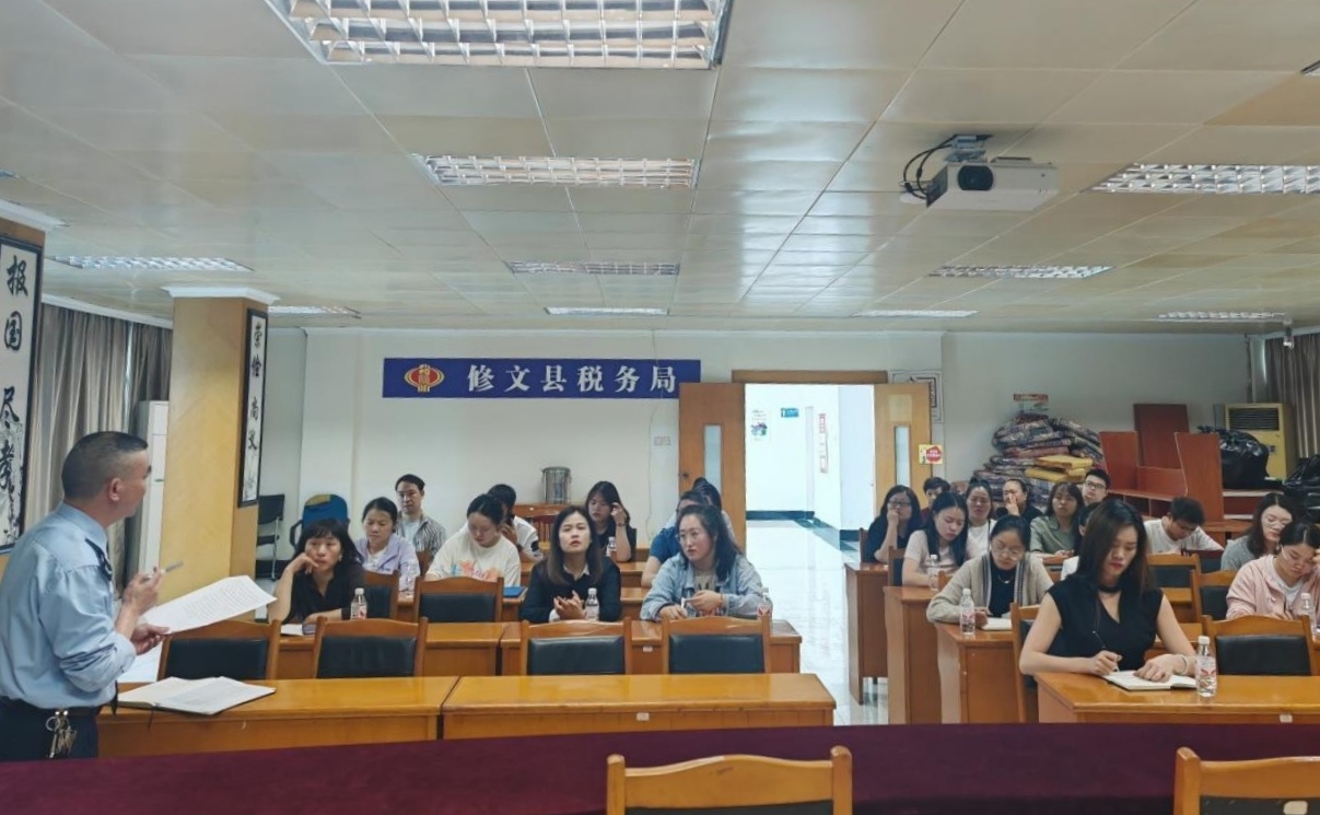 修文县税务局召开涉税专业服务机构培训会