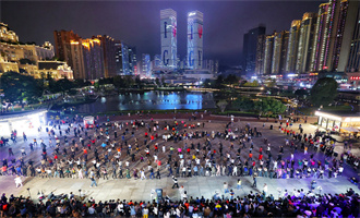 热心市民为花果园海豚广场提建议，部门回复了