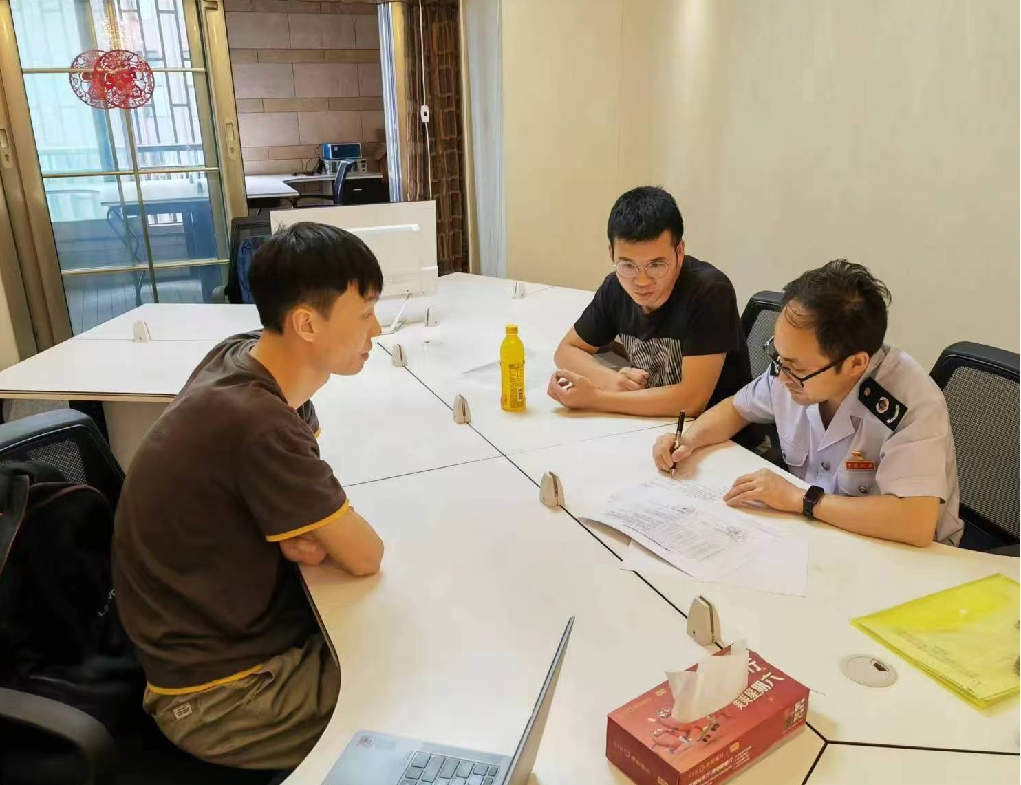 观山湖区税务局以精细服务为中小企业发展“保驾护航”