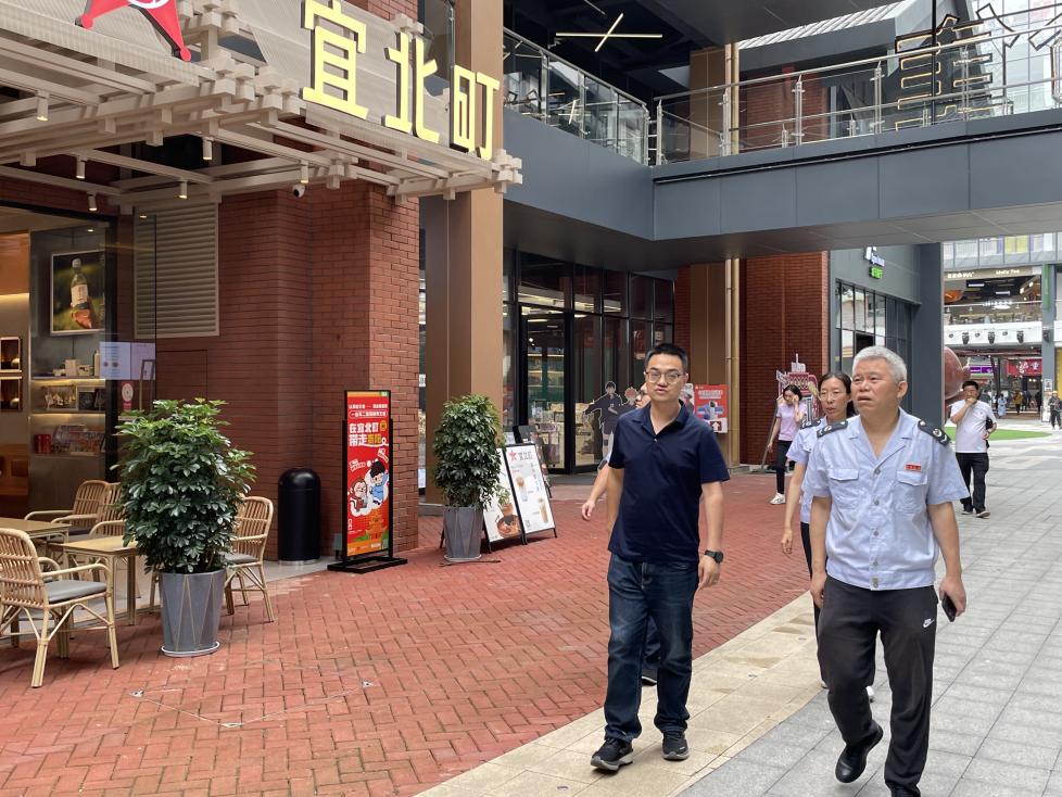 【税助发展】云岩税务：走访“网红新地标” 助力老厂焕活力