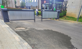 一下雨，家门口的井盖就冒水！部门督促物业整改