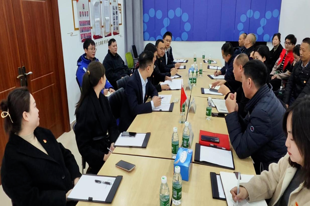 贵阳市生态环境局云岩分局党支部与辖区企业党支部联合开展“生态文明 政企共建”主题党日活动