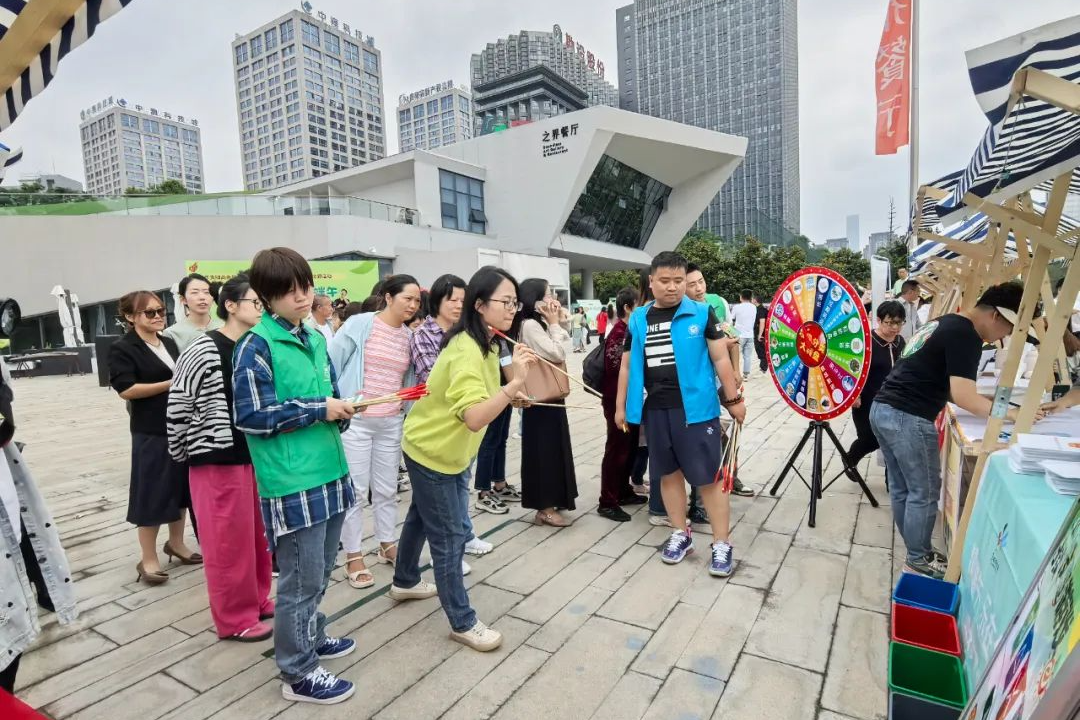 贵阳高新区：垃圾分类“粽”动员 绿色端午我先行