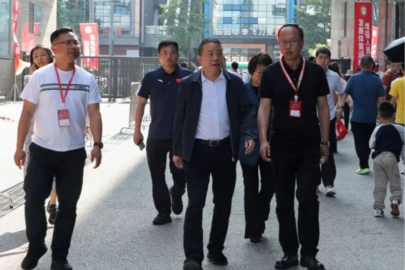 秦永康调度2024贵阳马拉松赛观山湖区筹备工作