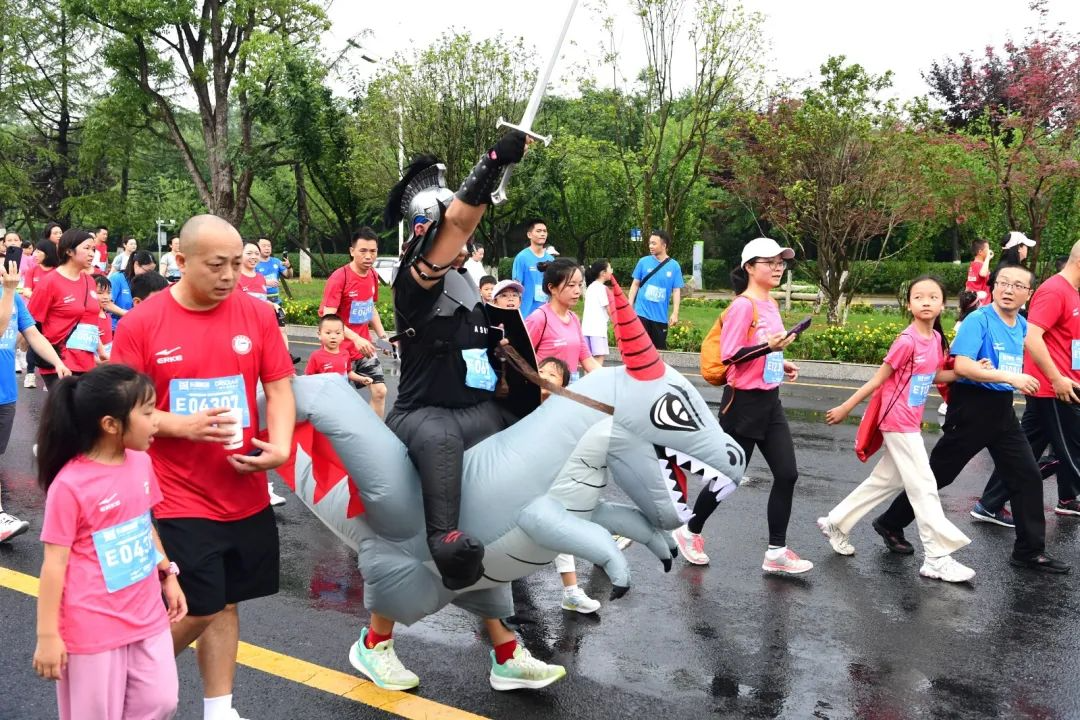 2024贵马 | 哈哈！“显眼包”你上镜啦