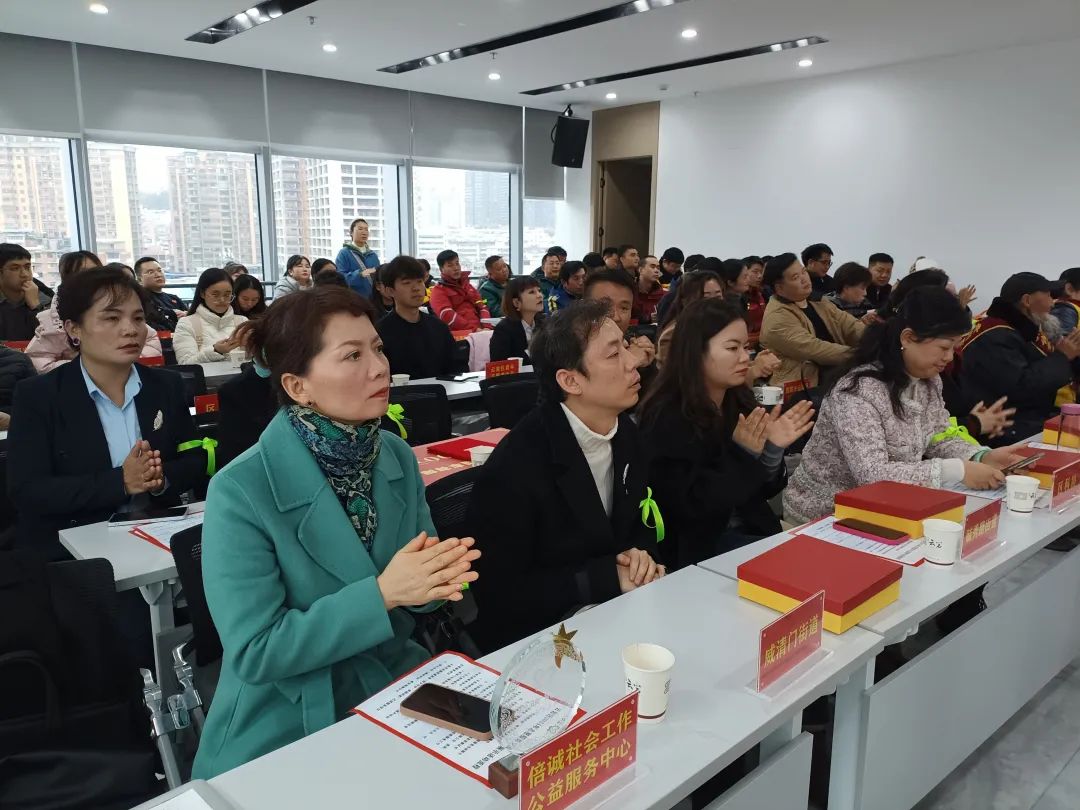 1733404436819899_compress.jpg 图片