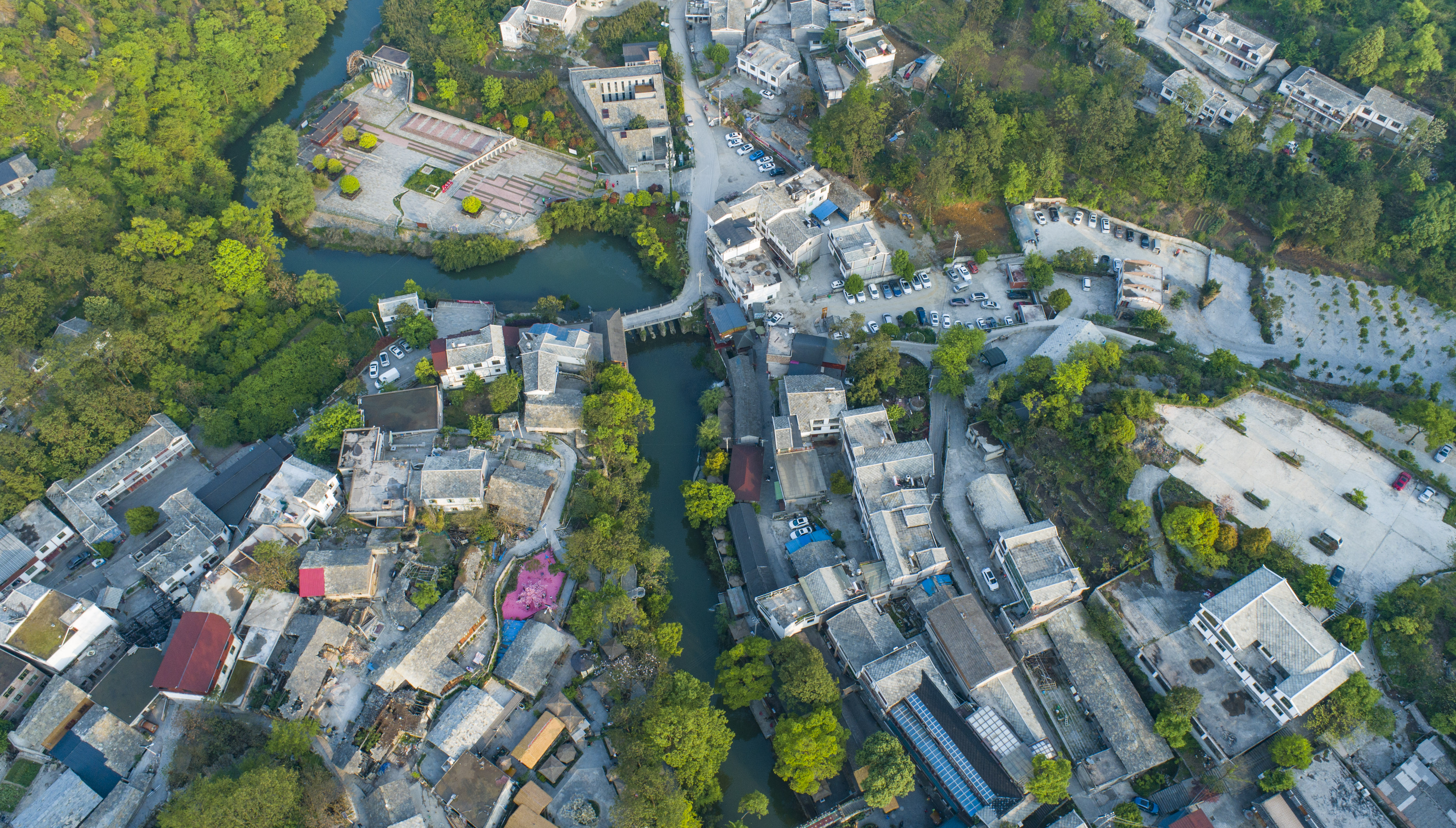 乡村振兴添活力 城乡融合绘新景 贵安奋力建设统筹城乡发展示范区