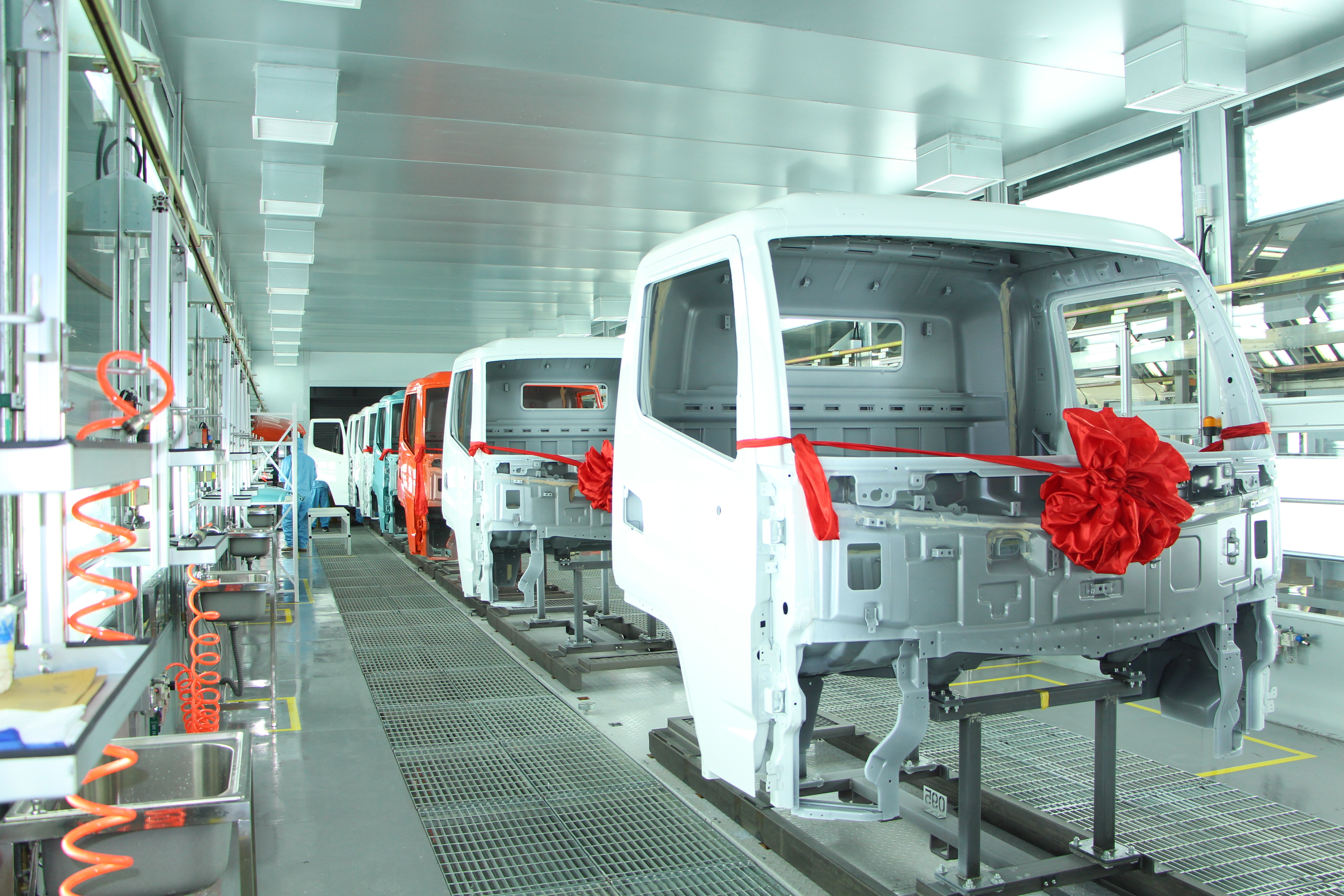 贵州长江汽车涂装产线投产