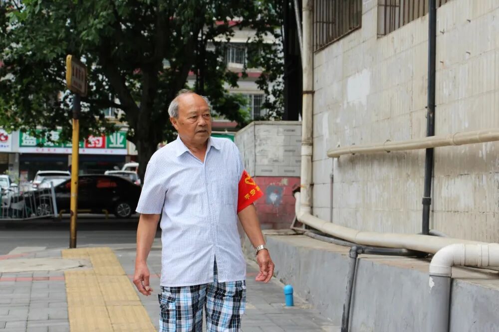 毛羽义作为退休老党员,20余载服务社区暖民心,获评第九届贵州省道德模范。