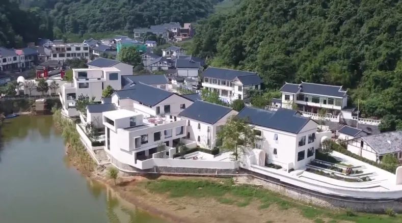 贵阳贵安农村“五治”焕新颜,乡村振兴展画卷。