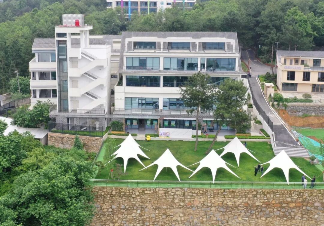 观山湖区朱昌镇高寨村建设数字文化产业生态村落项目,以数字赋能共绘乡村振兴新景。