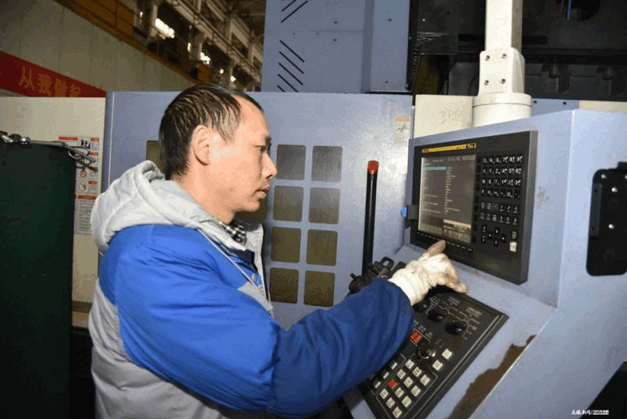 dD0xNzcyNTUzODk1X3I9NTUxZDZhZDY=.gif 6.gif