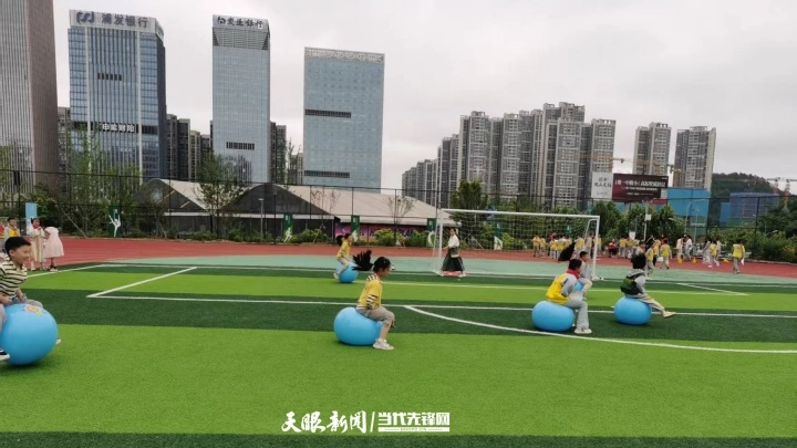 dD0xNzc0NDEyMjMwX3I9OGI2NGI5YTVfdz03MjBfcT0xMDBfZT1qcGc=.webp 微信图片_20260324123611.jpg