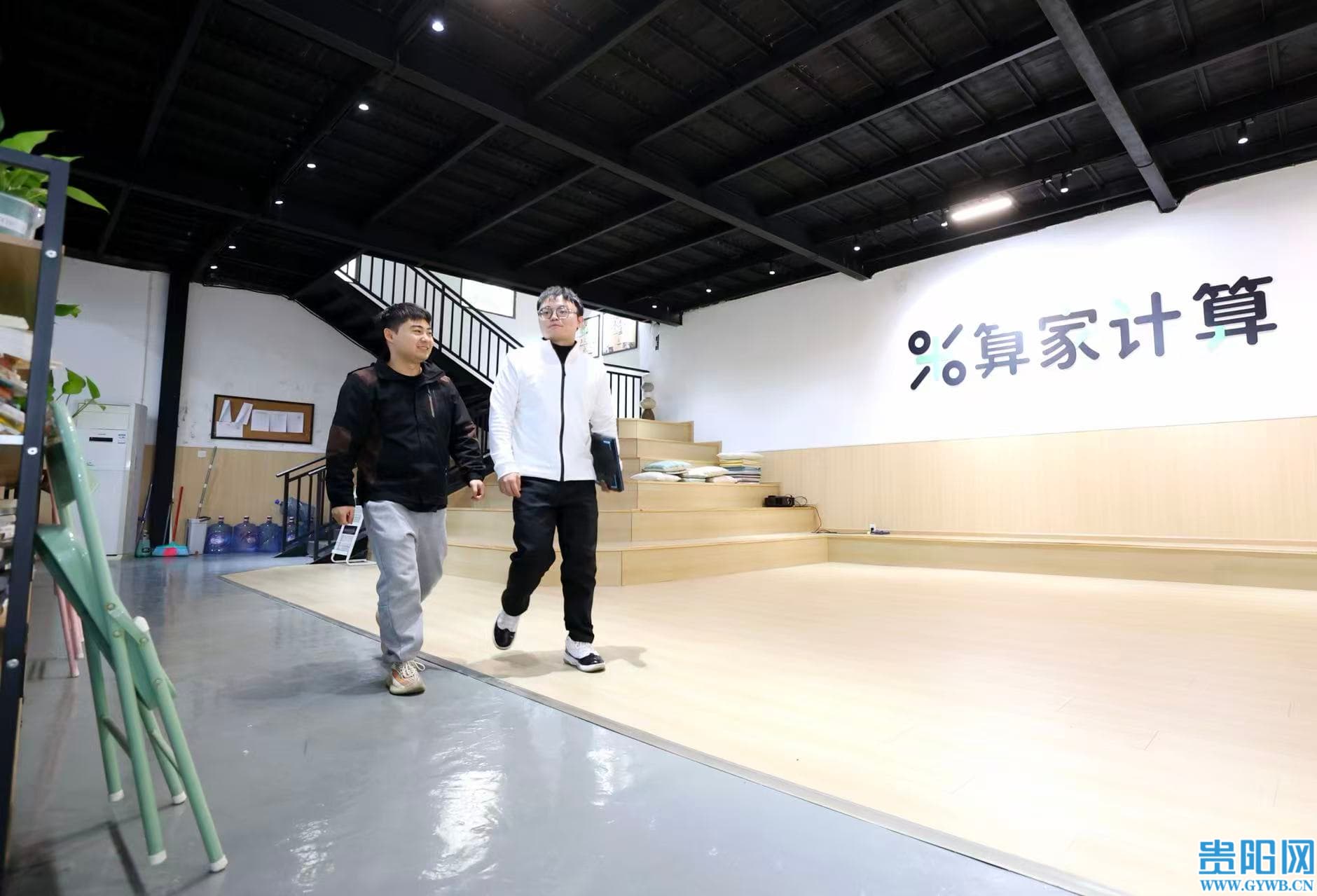 1777008600326070292 (1).jpg