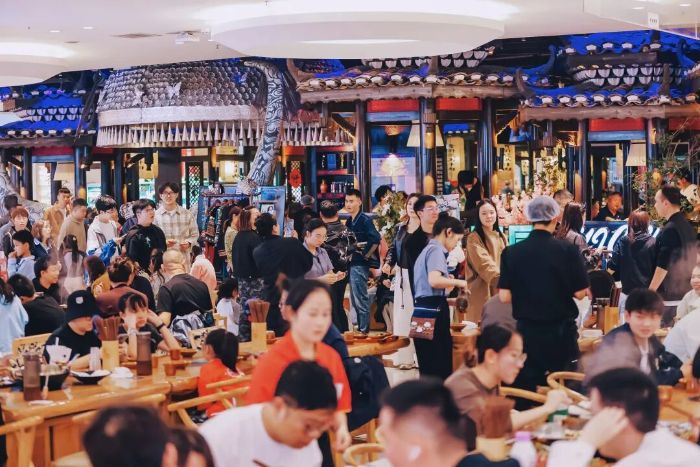 3餐饮大客流.jpg
