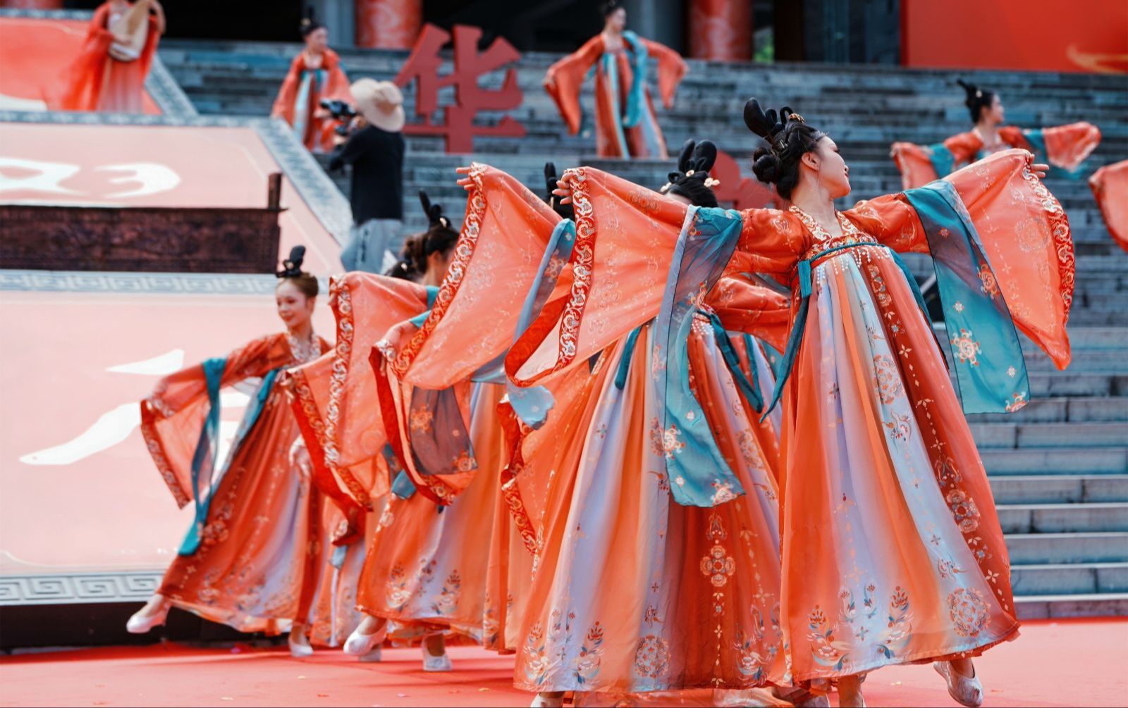 七夕的极致浪漫！贵阳孔学堂2025（乙巳）年中华婚礼圆满礼成