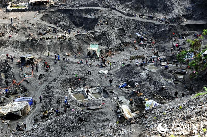 高清组图:执法疯狂的绿松石