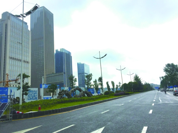 观山湖区林城东路延伸段通车